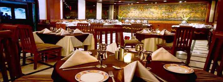 219/The Connaught - New Delhi 07.jpg